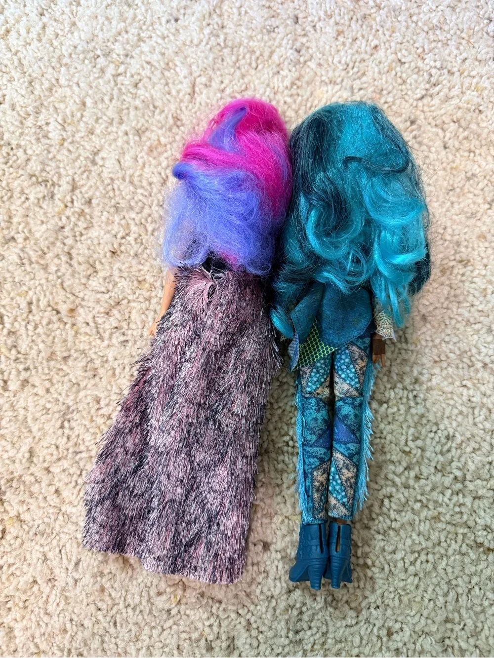 Disney Descendants Singing Dolls Mal & Uma Lot 2 Hasbro Tested